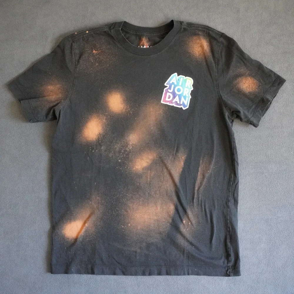 Nike Jordan Mens Bleach Dye Graphic T-Shirt Black Multi Color Logo Size M